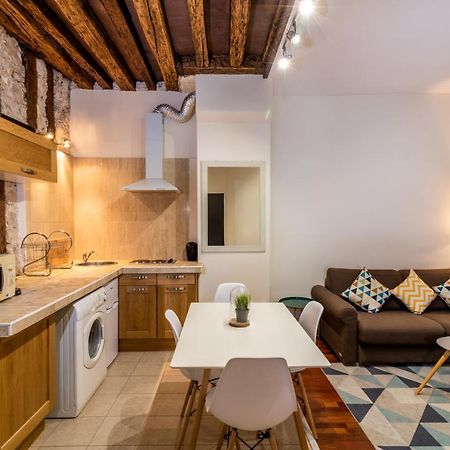 New Chic Flat : Le Marais - Place Des Vosges Paris Exteriör bild